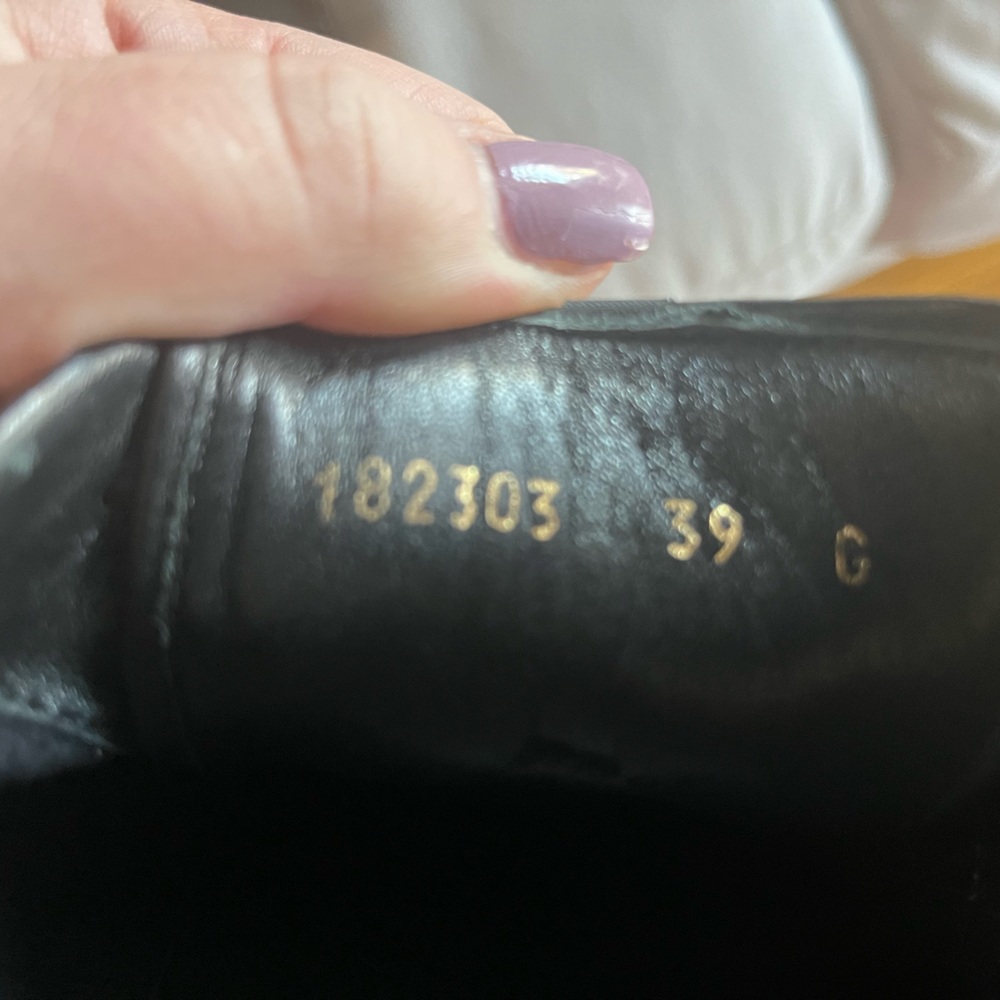Gucci “vintage” sneakers. Size 39 (US8) - Picture 5 of 7